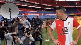 Feyenoord Van Persie'yi tanıttı