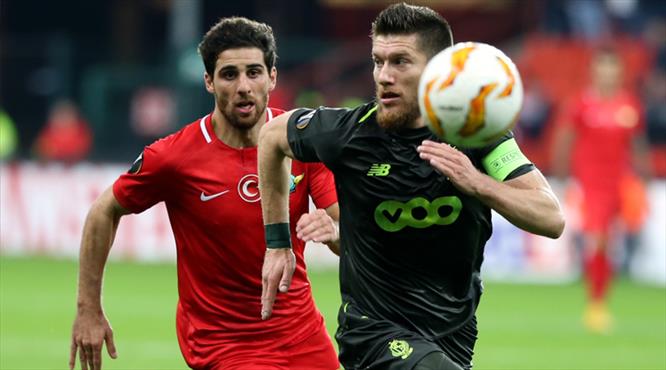 Akhisar Liege'i elinden kaçırdı