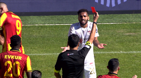 Douglas böyle kızardı
