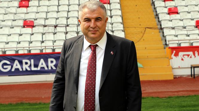 "Eto'o'yu gündemimizden çıkardık"