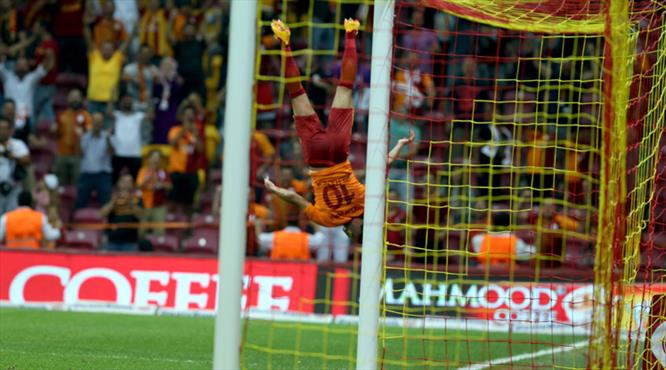 Belhanda'nın şovu burada...