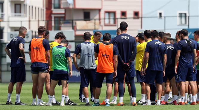 Sistem değişti! İşte Cocu'nun yeni Fenerbahçesi