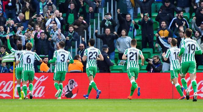 Betis son dakikada hayata döndü! (ÖZET)