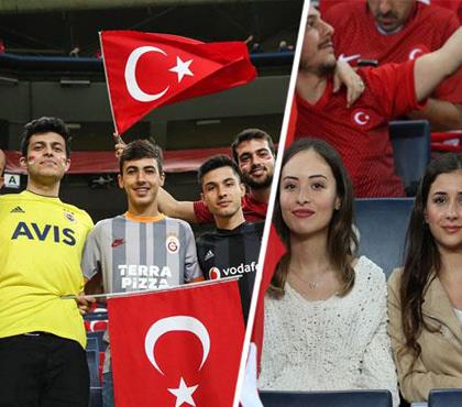 Kadıköy'de kırmızı beyaz coşku