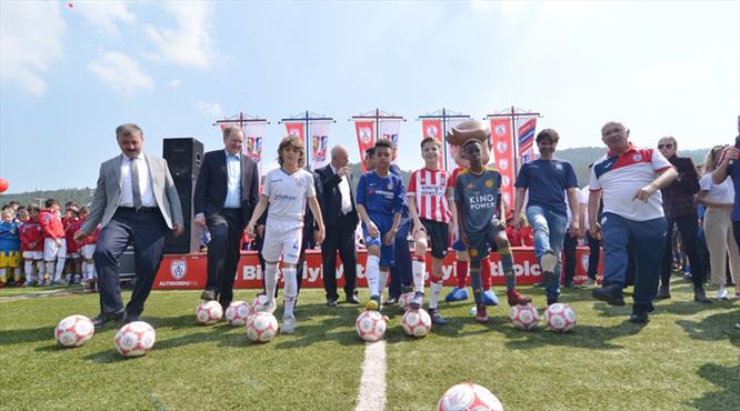 U12 İzmir CUP’ta görkemli açılış