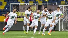 Denizlispor Süper Lig'e göz kırptı (ÖZET)
