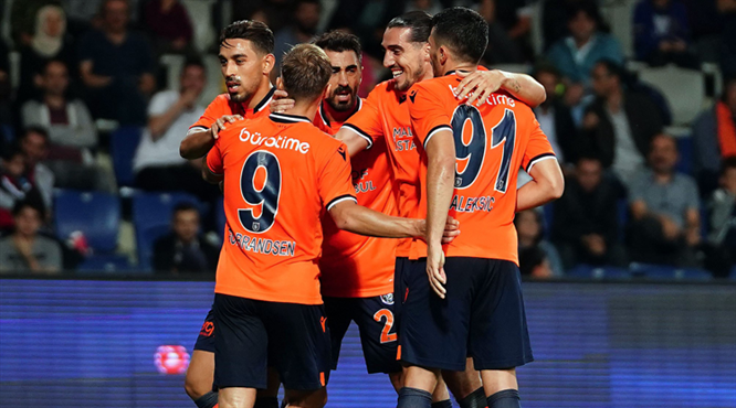 Başakşehir'in yeni golcüsü siftah yaptı