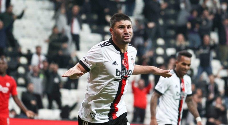 Güven Yalçın - 23 | Beşiktaş 
