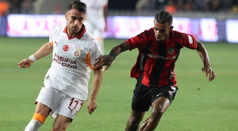 • Barış Alper Yılmaz, Galatasaray formasıyla Emre Kılınç'tan (2020/21'de vs Gaziantep FK) bu yana Süper Lig'in açılış haftasında gol atan ilk Türk oyuncu oldu. • Barış Alper Yılmaz, Galatasaray formasıyla Emre Kılınç'tan (2020/21'de vs Gaziantep FK) bu yana Süper Lig'in açılış haftasında gol atan ilk Türk oyuncu oldu.