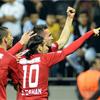 Kartal zincirlerini kırdı