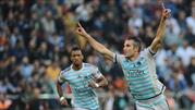 Van Persie'den inanılmaz frikik! Yılın golüne aday olur...