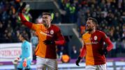 Önce attı sonra el salladı!
