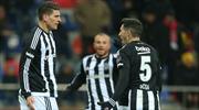 Beşiktaş'tan flaş açıklama! Gomez, Töre ve Sosa...