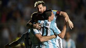 Messi gözlerin pasını sildi! (ÖZET)