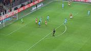Podolski direği kırıyordu