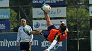 Van Persie takımla çalıştı