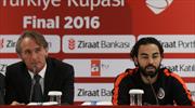 Galatasaray'da Jan Olde Riekerink ve Selçuk İnan dev final öncesi konuştu!