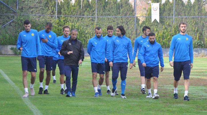 Ankaragücü 5 eksikle çalıştı