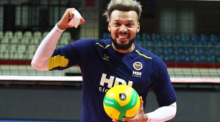 Fenerbahçe HDI Sigorta, Hidalgo'nun sözleşmesini uzattı.