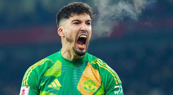 Altay Bayındır kariyerinde bir ilki yaşadı