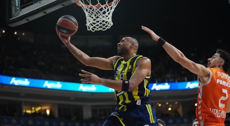 Fenerbahçe Beko, Valencia Basket'i mağlup etti! 14. galibiyet