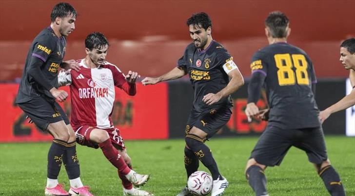 Galatasaray ikinci yarıda döndü! Hazırlık maçında tam 6 gol