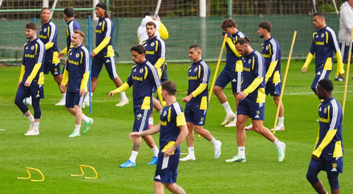 Fenerbahçe'nin Aston Villa maçı kamp kadrosu belli oldu!