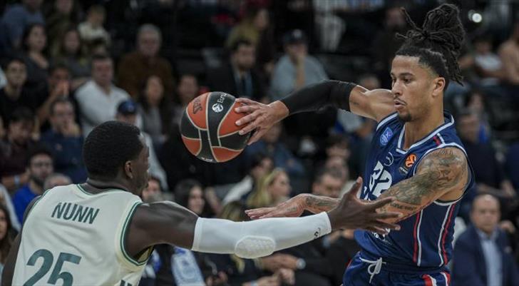 Anadolu Efes, Panathinaikos engelini rahat aştı!