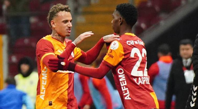 Galatasaray'a devre arasında gelmişti! Yeni takımını duyurdular