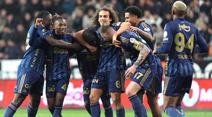 Fenerbahçe, eski teknik direktörünü geri getiriyor! Flaş iddia