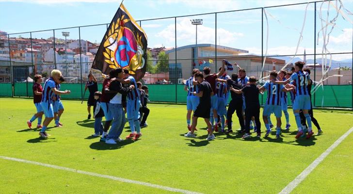 Trabzonspor, 19 Yaş Altı PAF Ligi'nde şampiyon oldu