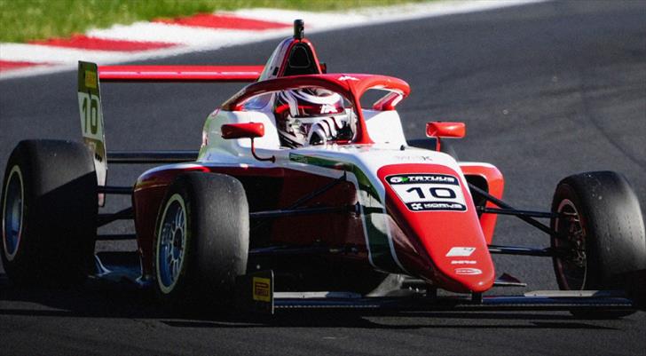 Alp Aksoy, Formula 4'te podyumda!