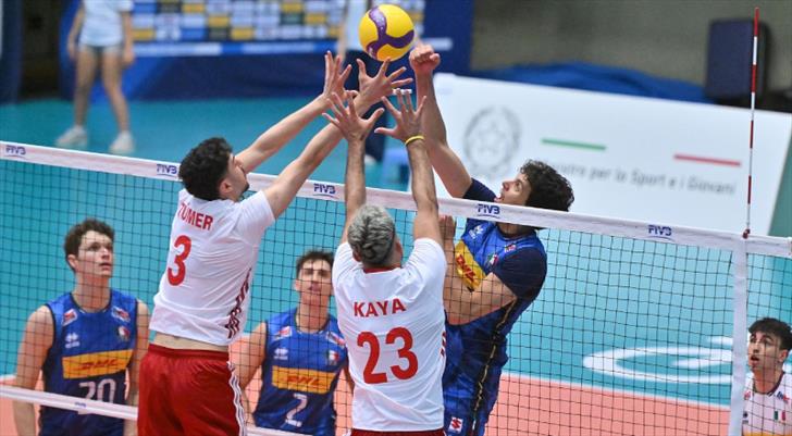 A Milli Erkek Voleybol Takımı, İtalya'ya mağlup oldu!