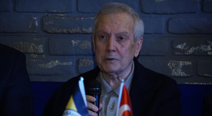 Aziz Yıldırım: "Görüşmeler devam ediyor"