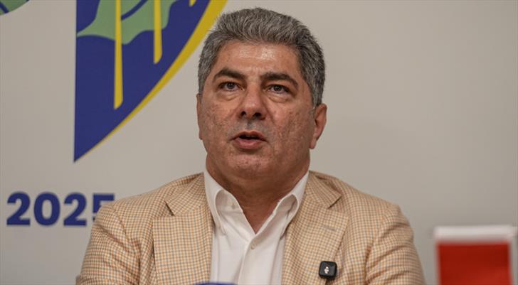 Hakan Safi'den transfer sözleri! "Bir forvet, bir stoper..."
