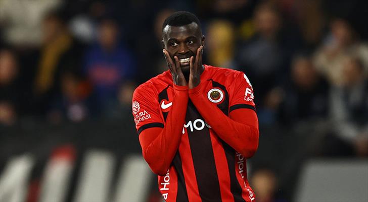 Gençlerbirliği, M'Baye Niang ile yolları ayırdı