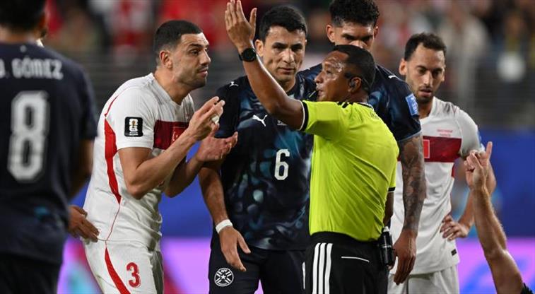 Kırmızı kart kararı! Türkiye-Paraguay maçında yeni kural devrede