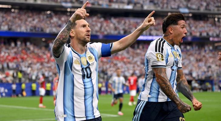 Messi tarih yazdı, Arjantin tur biletini kaptı