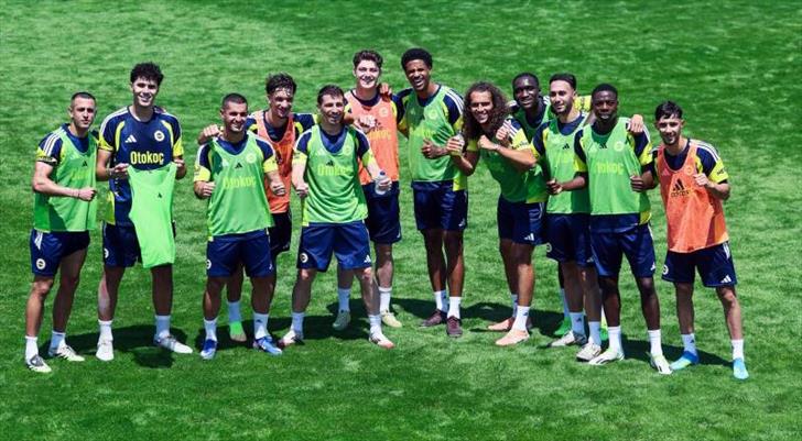 Fenerbahçe, yeni sezon hazırlıklarını sürdürdü