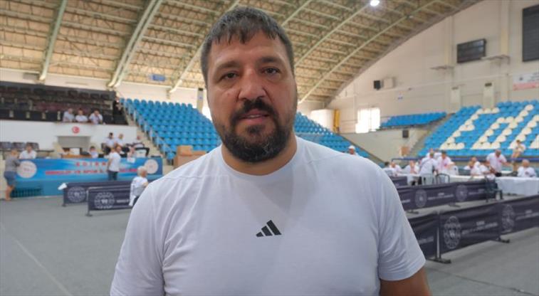 Başpehlivan Recep Kara, vedaya hazırlanıyor