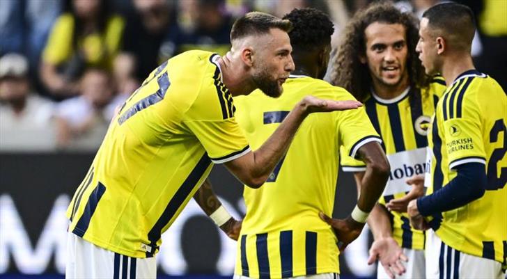 Fenerbahçe ilk hazırlık maçında şov yaptı! Gol yağmuru
