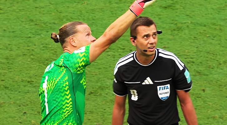 FIFA'dan açıklama geldi! Top, kabloya temas etti mi?