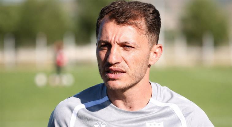 Ziya Erdal, 17 yılın ardından antrenör olarak sahada