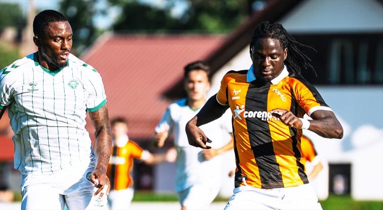 Hull City, Tümosan Konyaspor'u farklı yendi!