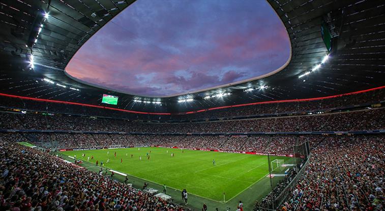 Alman futbolunda bilet satışı rekoru kırıldı