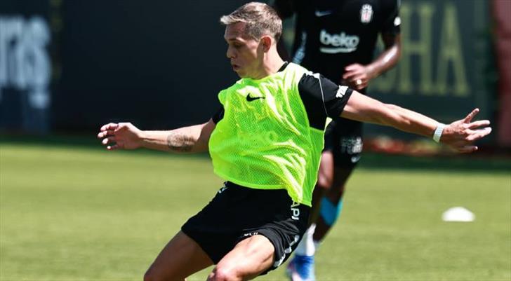 Leandro Trossard, Avrupa listesine eklendi!
