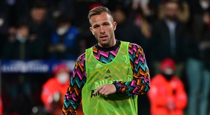Flaş iddia! Beşiktaş'a Juventus'tan orta saha