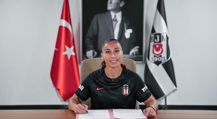 Beşiktaş Kadın Futbol Takımı Amira Ould Braham'ı transfer etti
