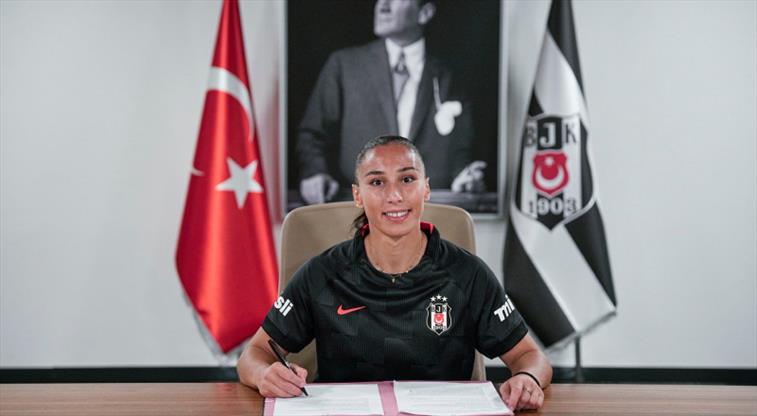 Beşiktaş Kadın Futbol Takımı Amira Ould Braham'ı transfer etti