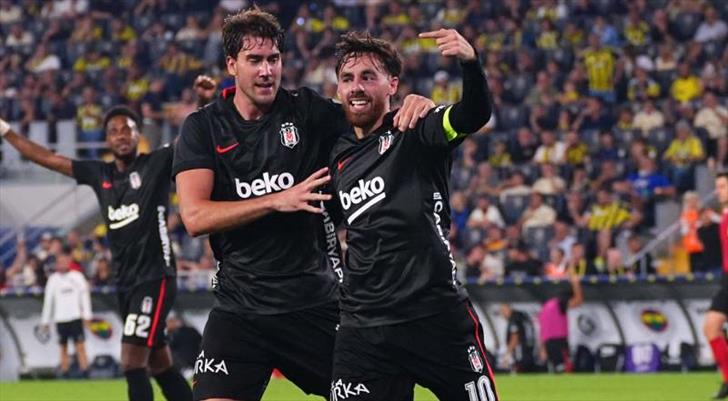 Beşiktaş, derbi galibiyetiyle taraftarına umut verdi